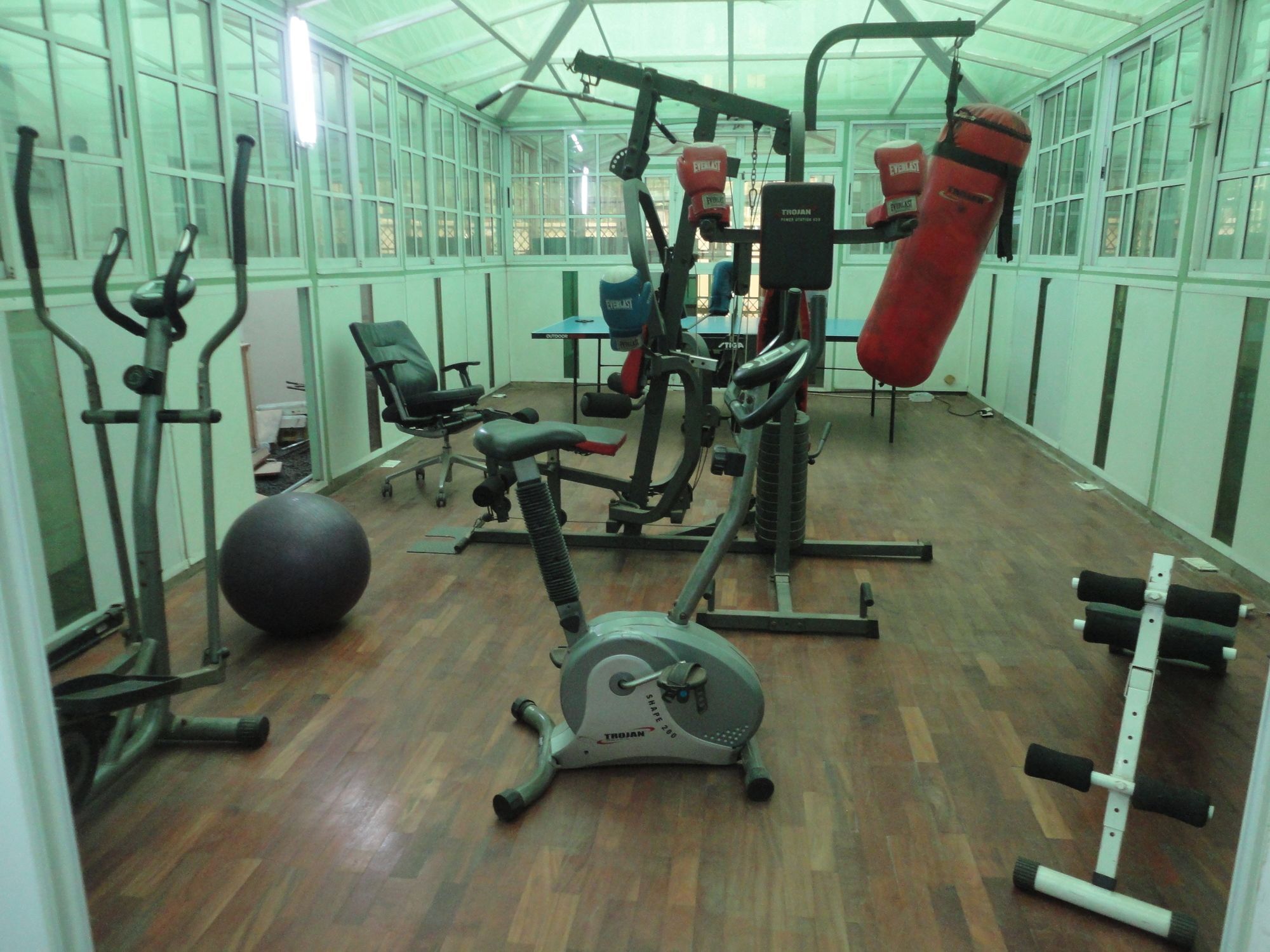 Sdm Tavern And Suites Ibadan Buitenkant foto